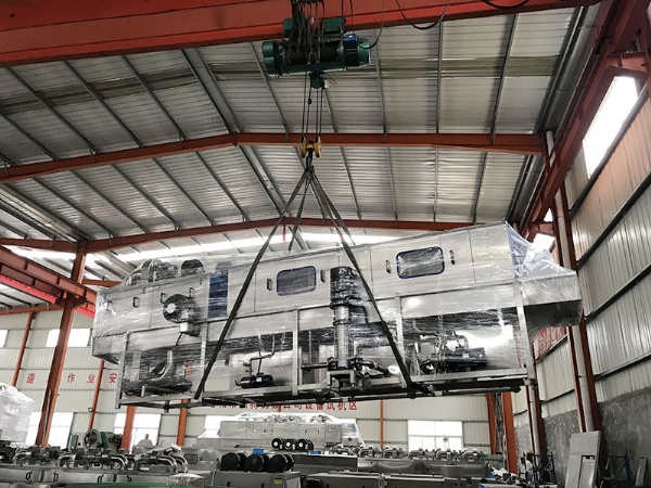 全自動烘干型洗筐機,清洗機,洗箱機,風淋室,周轉筐清洗,托盤清洗機,烤盤清洗,物流箱清洗,醫療垃圾箱清洗